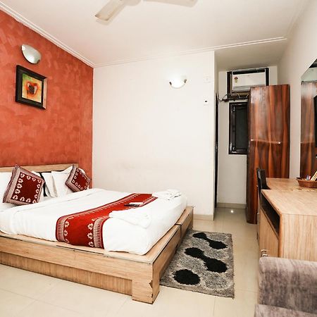 Hotel Om Paradise Near Igi Delhi Airport Νέο Δελχί Εξωτερικό φωτογραφία