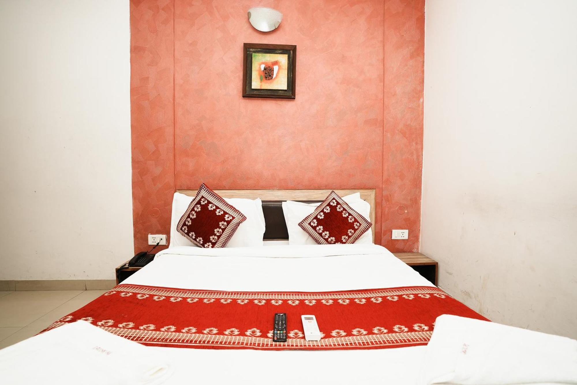 Hotel Om Paradise Near Igi Delhi Airport Νέο Δελχί Εξωτερικό φωτογραφία