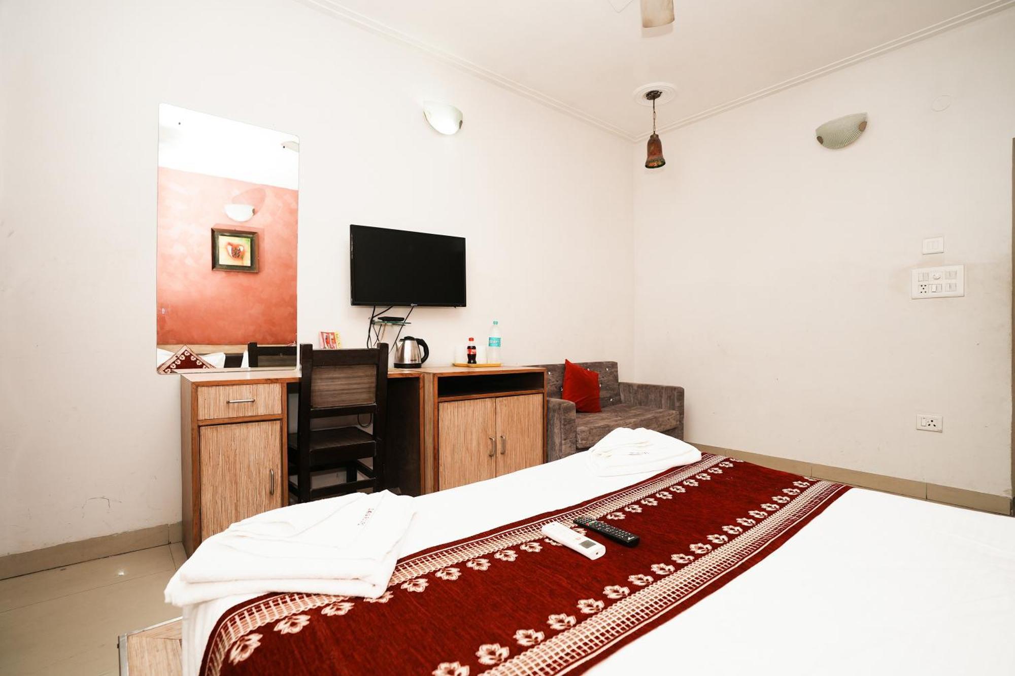Hotel Om Paradise Near Igi Delhi Airport Νέο Δελχί Εξωτερικό φωτογραφία