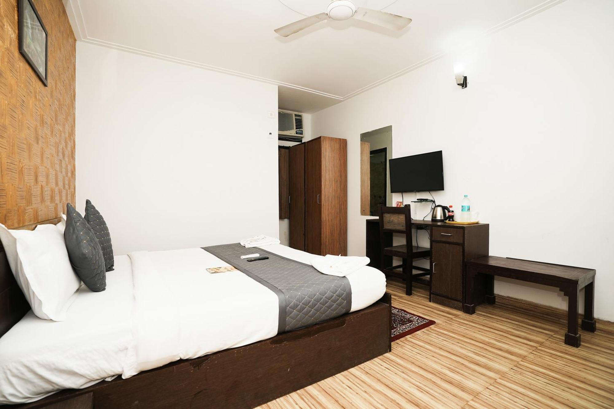Hotel Om Paradise Near Igi Delhi Airport Νέο Δελχί Εξωτερικό φωτογραφία