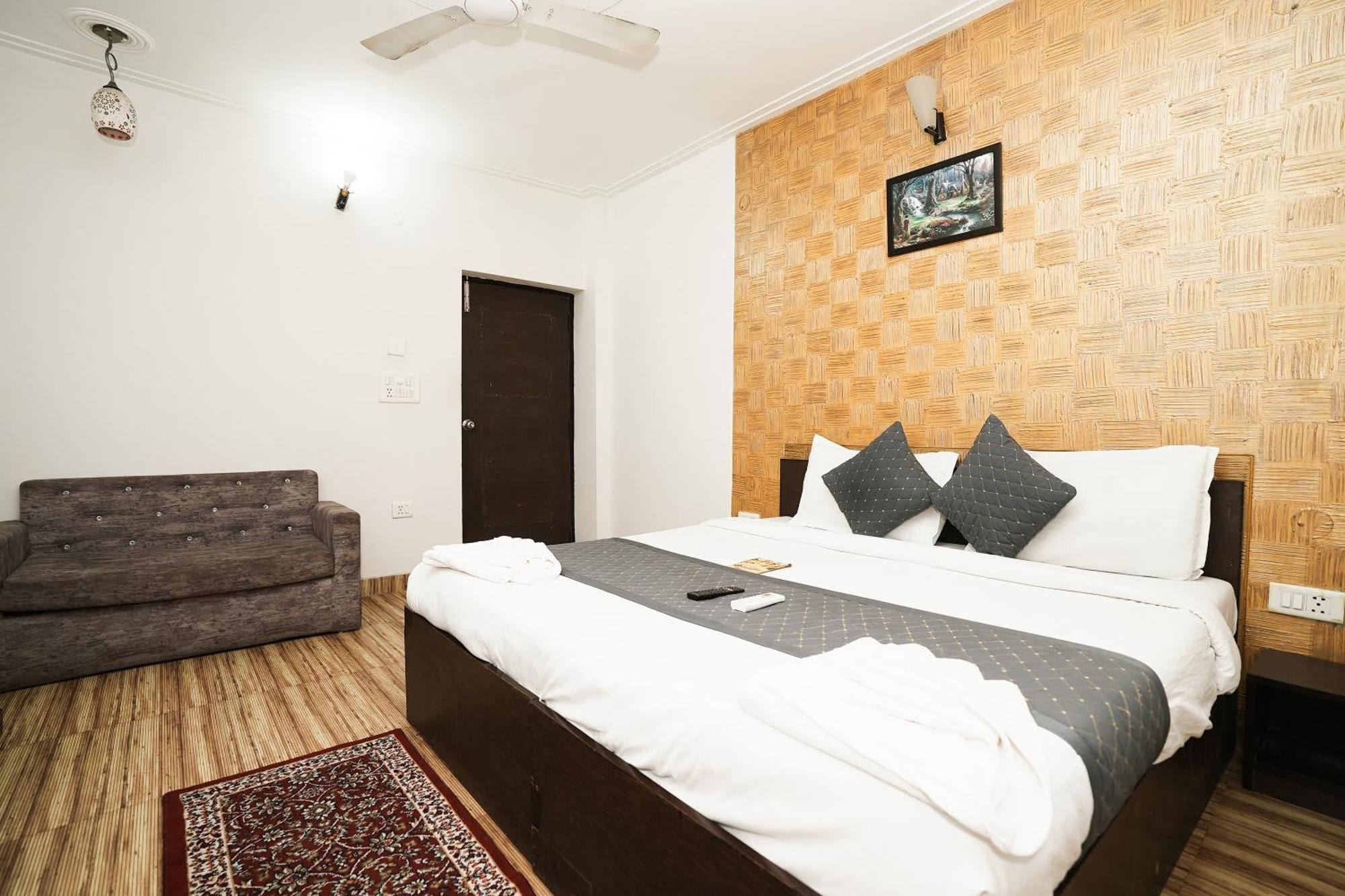 Hotel Om Paradise Near Igi Delhi Airport Νέο Δελχί Εξωτερικό φωτογραφία